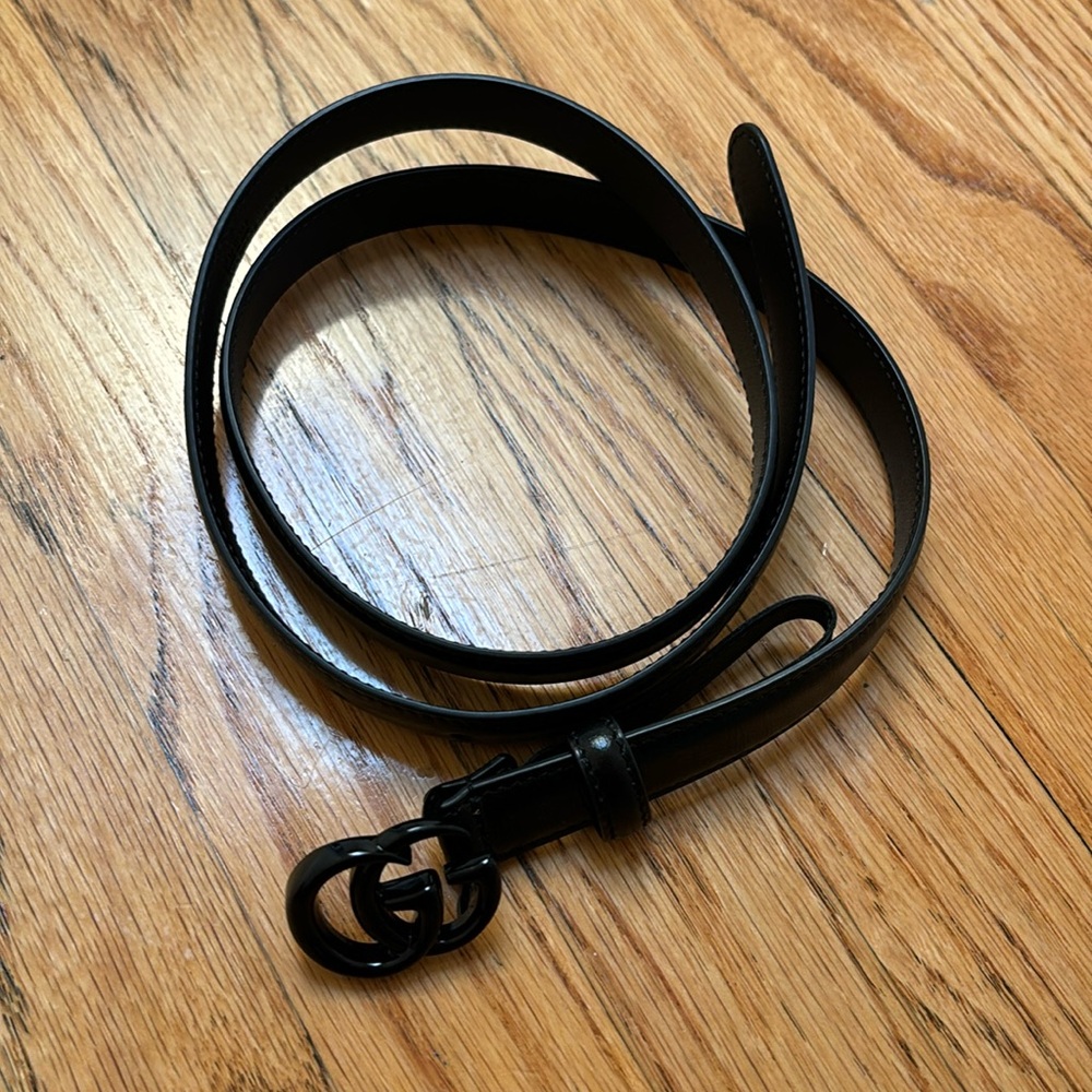 Thin Mini Gucci black belt